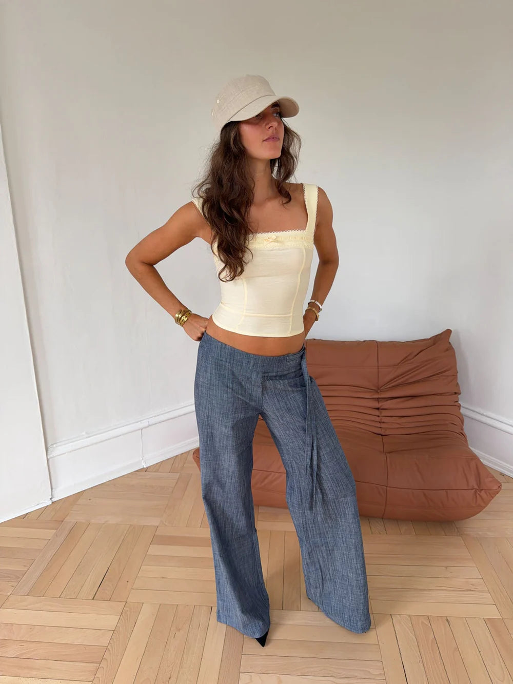 JEANS ELEGANCE WITH BELT